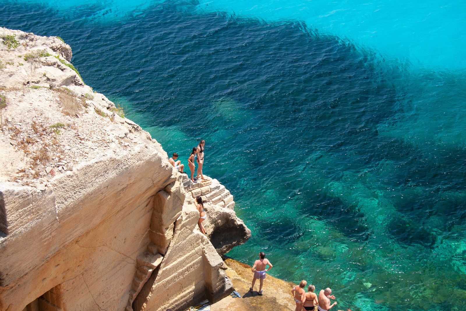 Favignana, mezza giornata — escursione in gommone alle Egadi